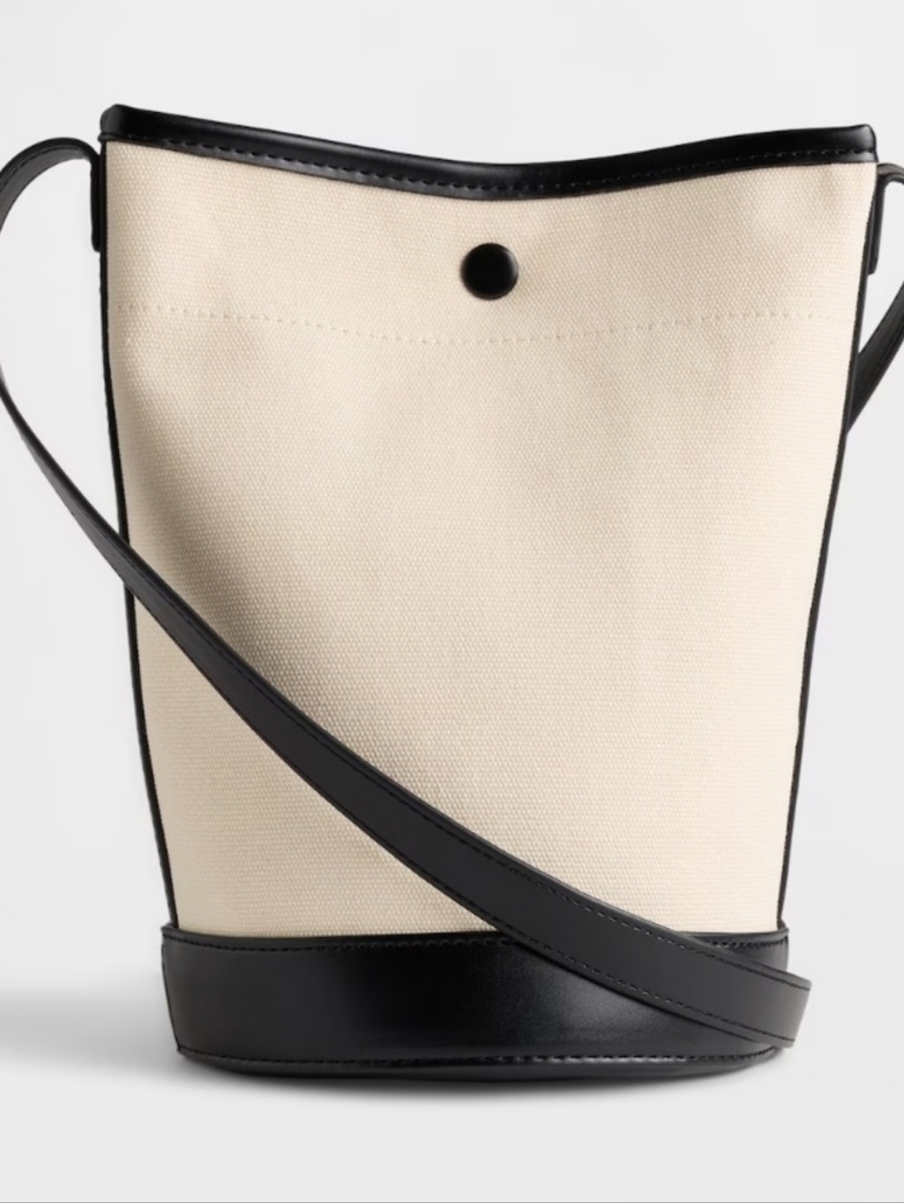 NWT GAP Canvas Bucket Crossbody Bag with Black Trim